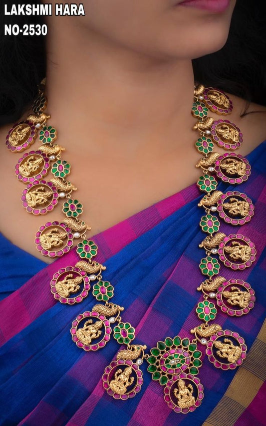 Regal braided design