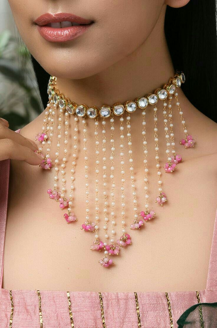 Rich, luxurious Necklace