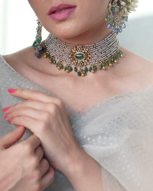 Elegant Aura Necklace