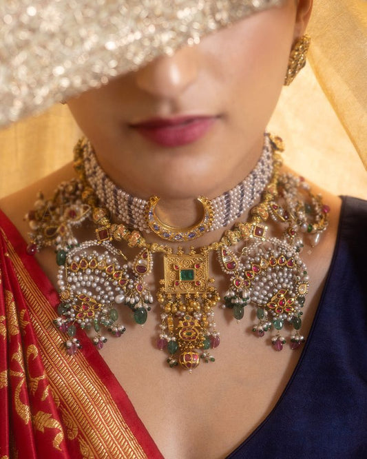 Royal gold Glow Sapphire Necklace"